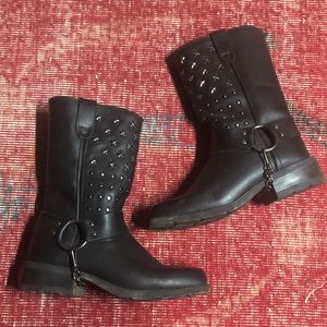 Dingo black studded motorcycle boot with chain size 6